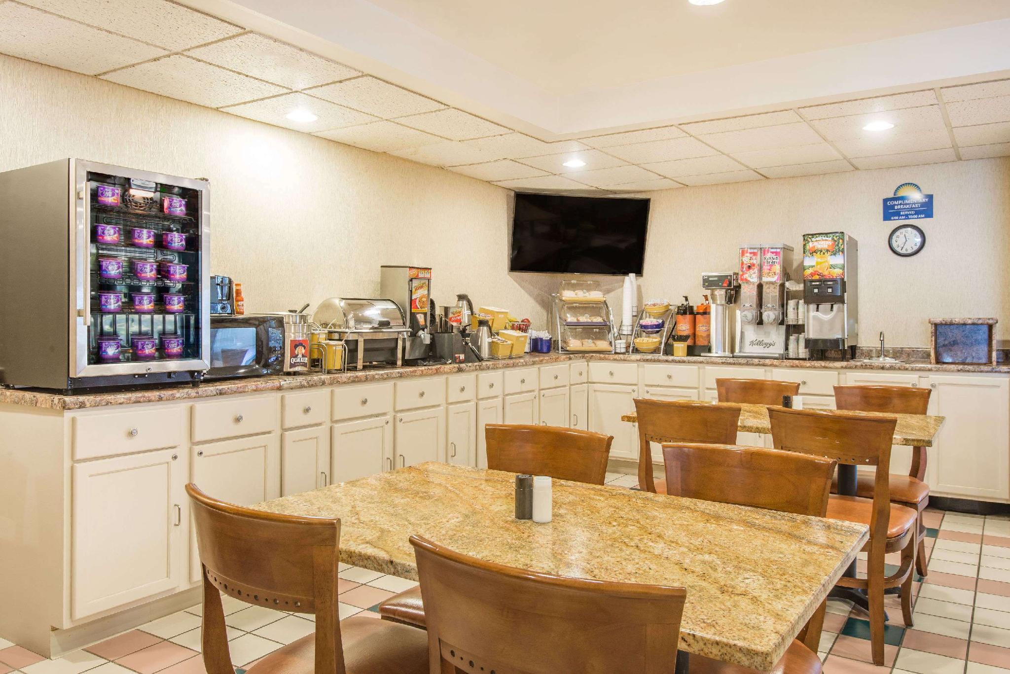 Days Inn By Wyndham Milan Sandusky South Ngoại thất bức ảnh