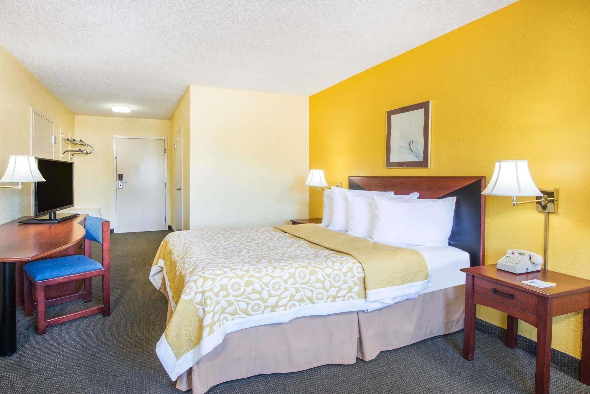 Days Inn By Wyndham Milan Sandusky South Ngoại thất bức ảnh