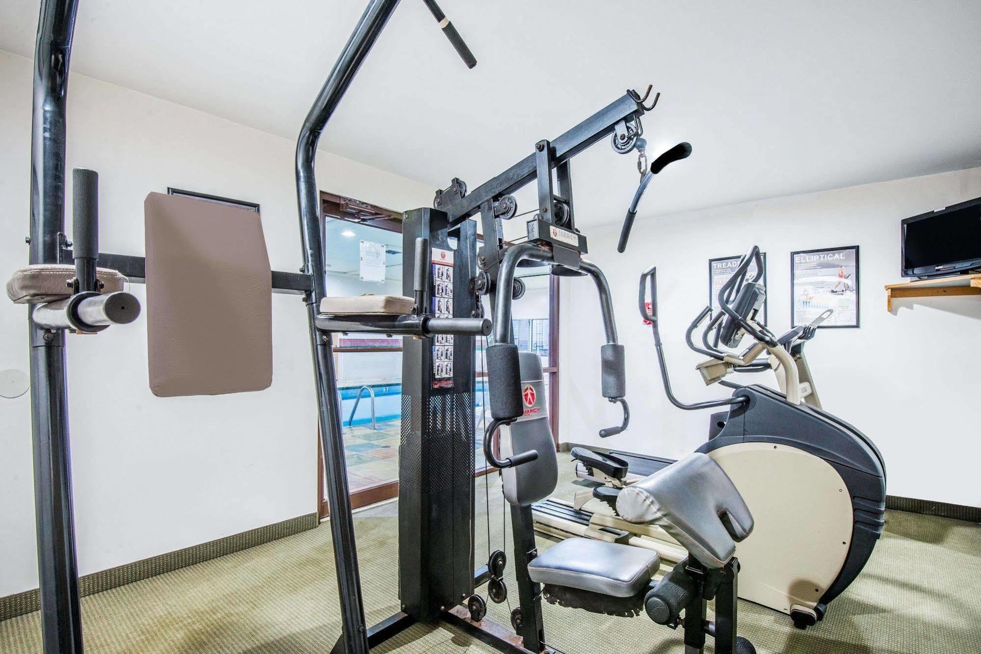 Days Inn By Wyndham Milan Sandusky South Ngoại thất bức ảnh