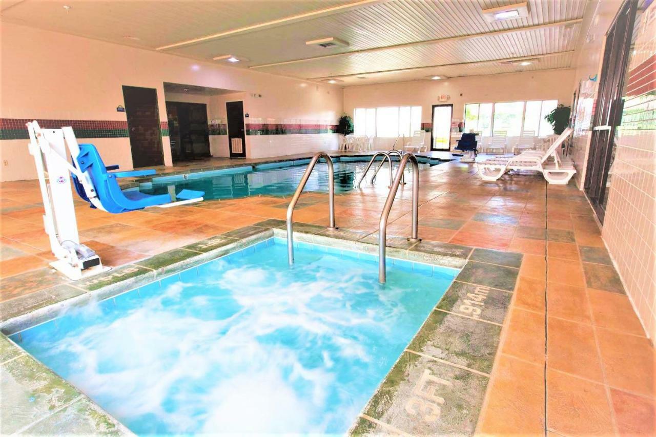 Days Inn By Wyndham Milan Sandusky South Ngoại thất bức ảnh